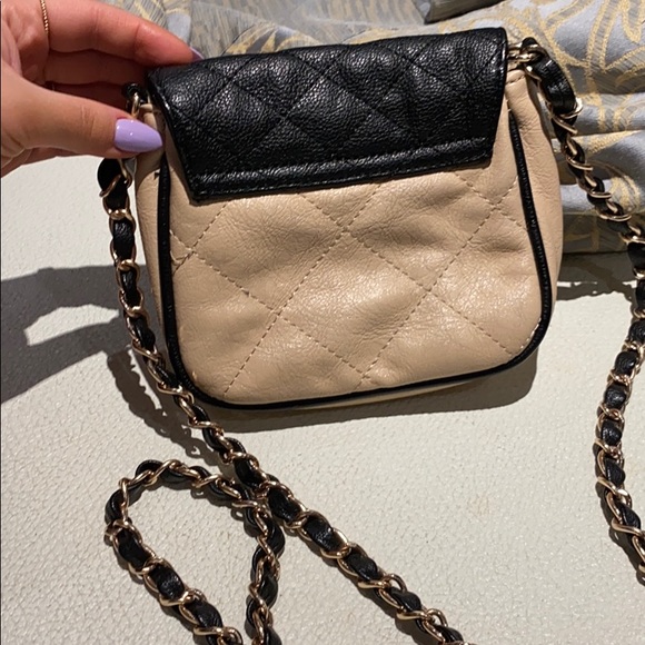 Crossbody bag - Picture 3 of 6